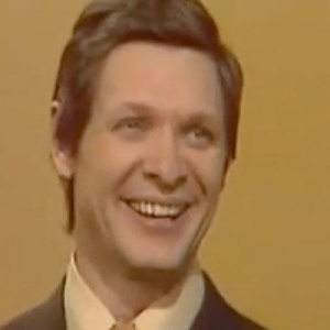 O cantor russo Eduard Khil, que ficou famoso na web com o "homem tró-ló-ló" - Reprodução