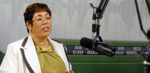 Revista diz que filho de Erenice Guerra fez lobby; ministra desmente acusação - Elza Fiúza/Agência Brasil