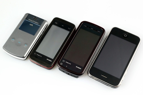Os melhores smartphones de R$ 800 a R$ 1.100 no Comparador do TecMundo -  TecMundo