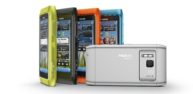 Na foto, o Nokia N8. Estudos indicam que celular é o eletrônico mais importante para brasileiros