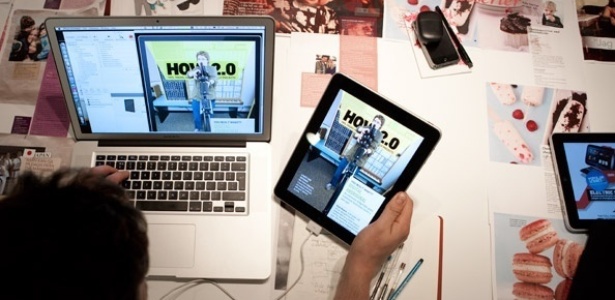 Editor compara a revista Popular Science no computador e na edio especial para o iPad