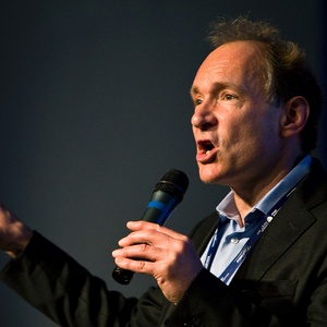 Tim Berners-Lee, criador da World Wide Web, durante palestra na edição de 2011 da Campus Party realizada em São Paulo - Rodrigo Paiva/UOL