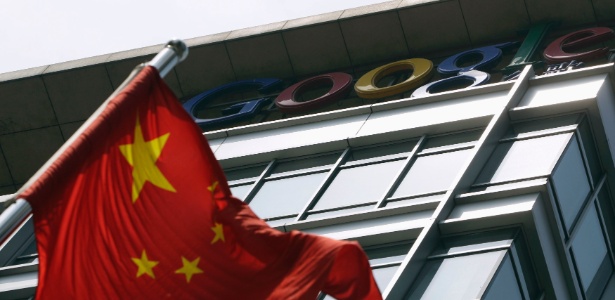 Bandeira da China em frente ao antigo escritrio do Google em Pequim