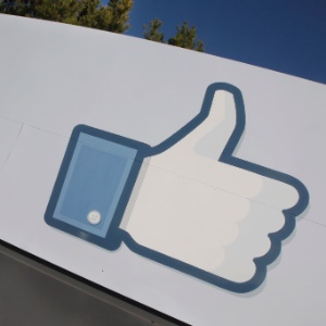 O Facebook  a rede social mais utilizada no mundo, com aproximadamente 800 milhes de usurios. S no ano passado, a empresa ganhou 200 milhes de perfis novos